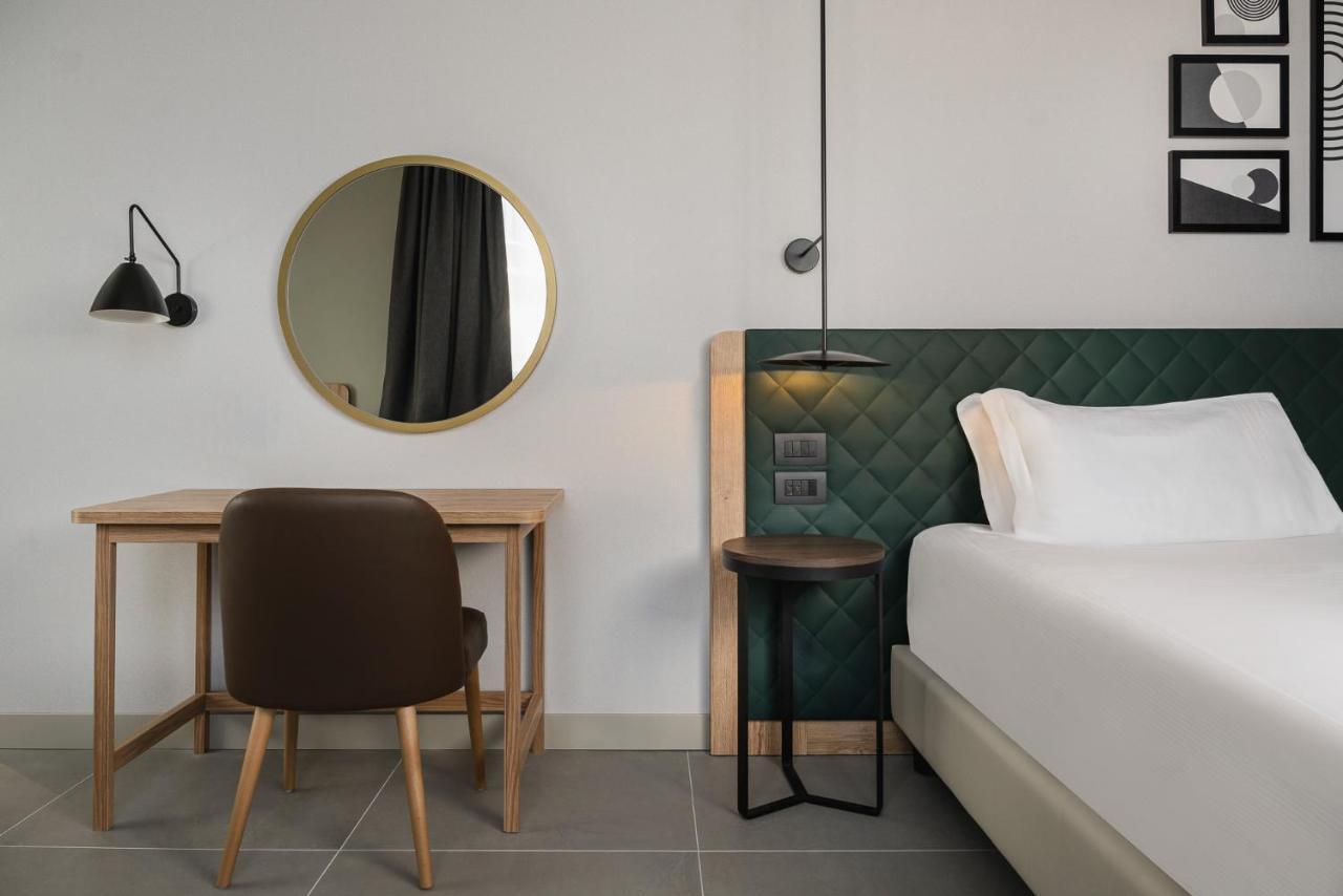 Quarto Inferiore Hilton Garden Inn Bologna North מראה חיצוני תמונה