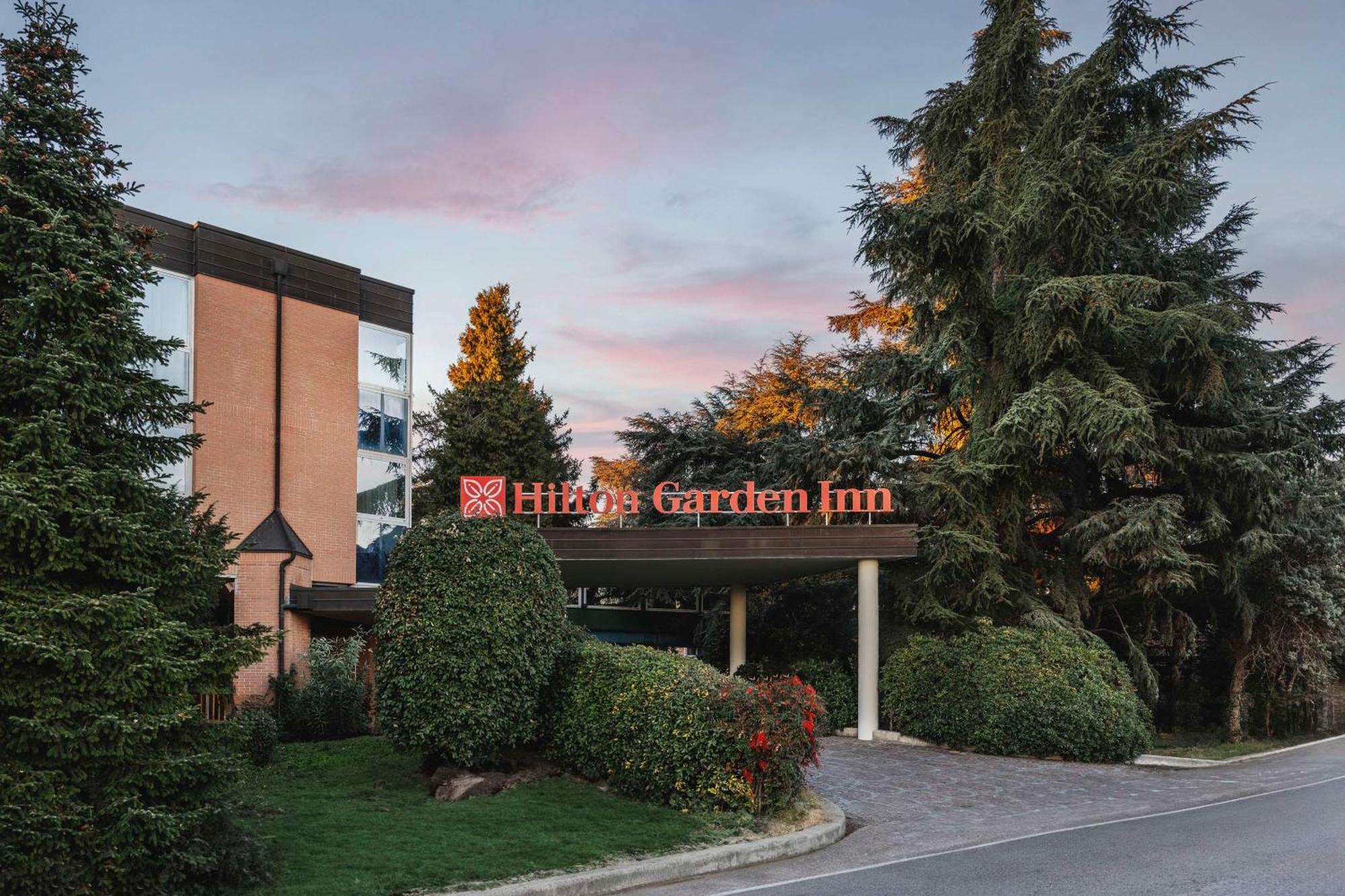 Quarto Inferiore Hilton Garden Inn Bologna North מראה חיצוני תמונה