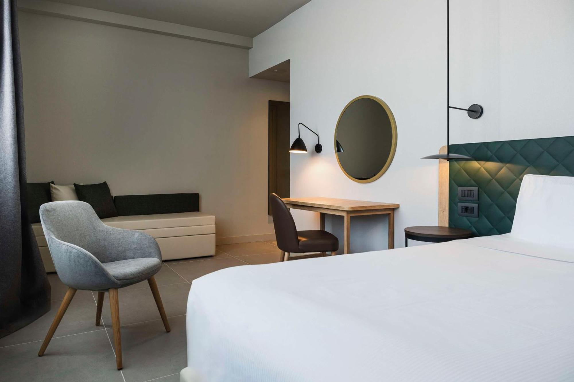 Quarto Inferiore Hilton Garden Inn Bologna North מראה חיצוני תמונה