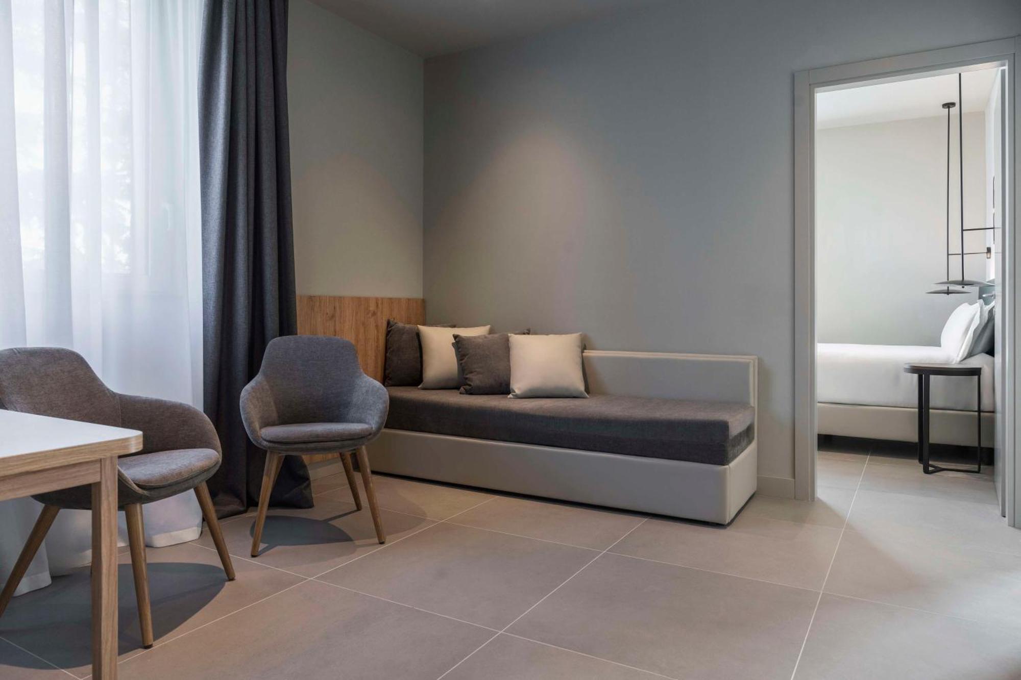 Quarto Inferiore Hilton Garden Inn Bologna North מראה חיצוני תמונה