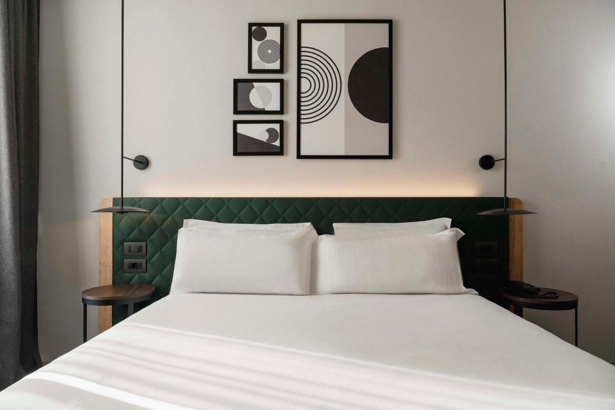 Quarto Inferiore Hilton Garden Inn Bologna North מראה חיצוני תמונה